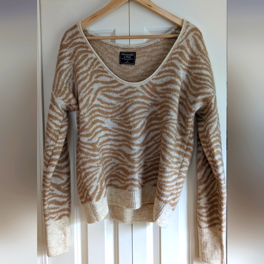 Abercrombie and Fitch animal print sweater